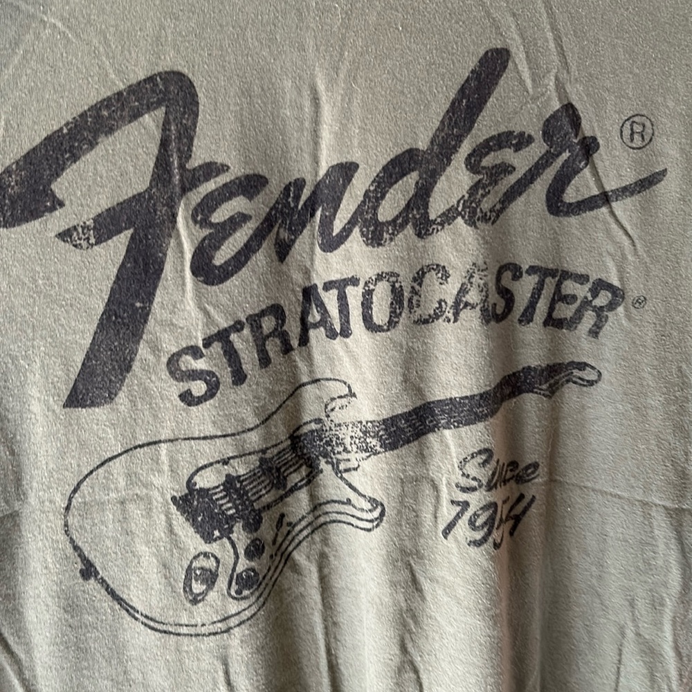 Fender Stratocaster t shirt, men’s XL